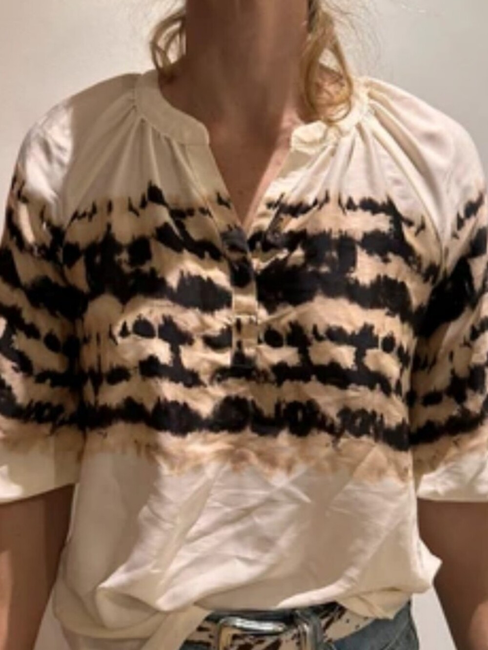Simply vera cream blouse with brown Stripe size M‎